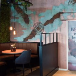 Rusty Kan ses p Caf Kaiser Vanlse 