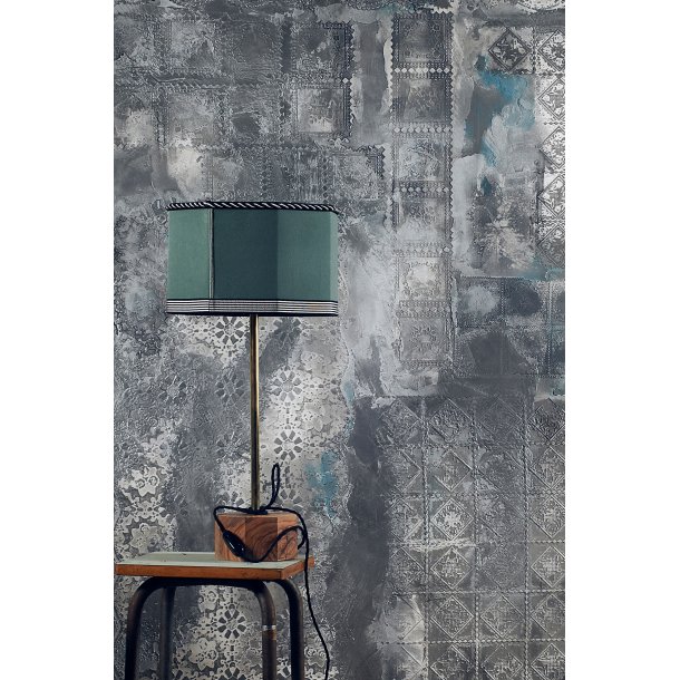 FUSO f� et metallook frem