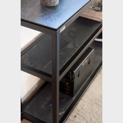 Black Classics 3 hylder