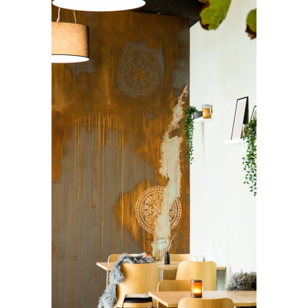 Rusty Kan ses p Caf Kaiser Hillerd 